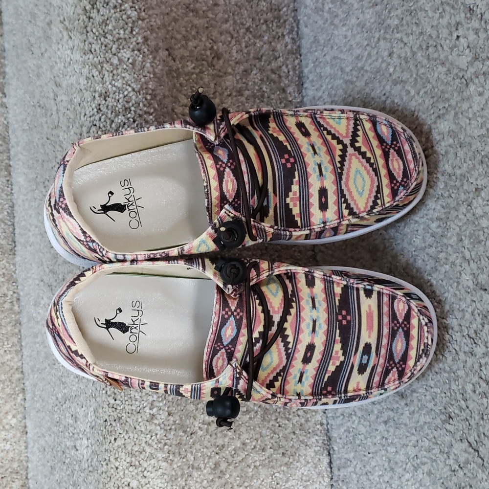 COPY - Aztec pink kayaks Size 7